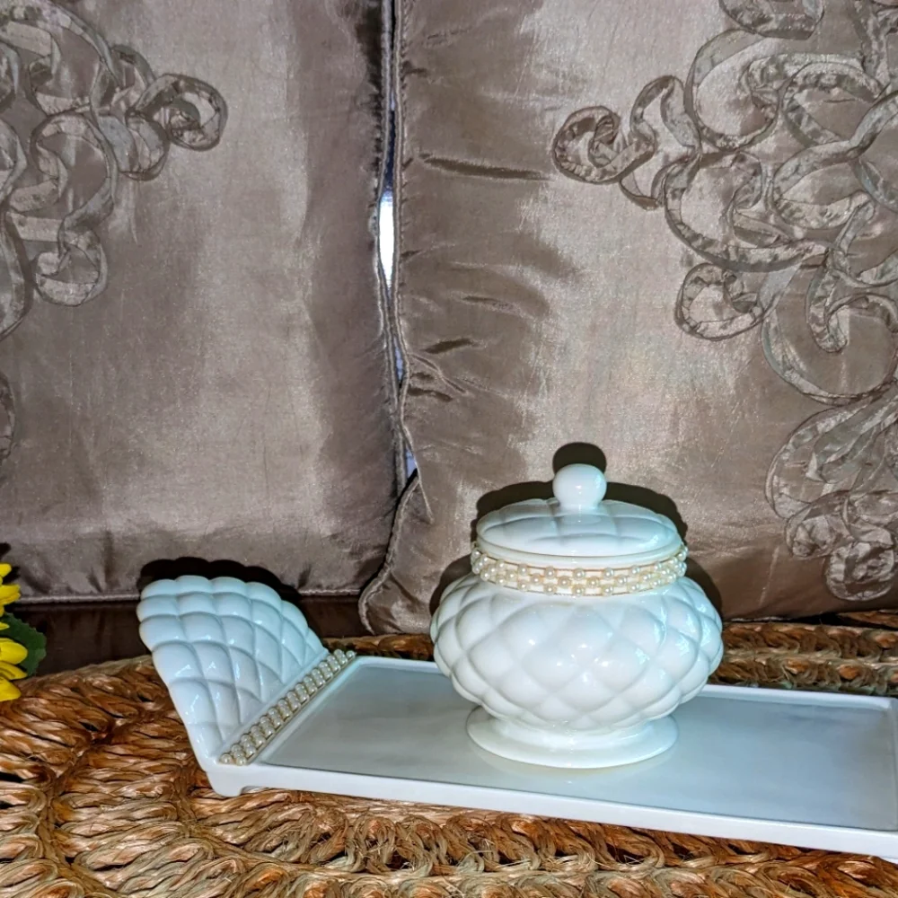 Avon China powder dish and tray